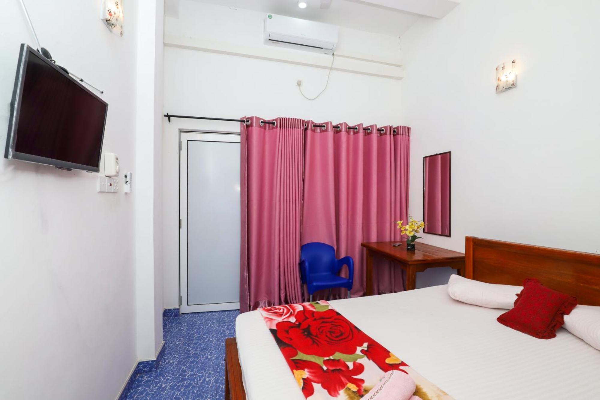 Delight Reich Hotel Peradeniya Chambre photo